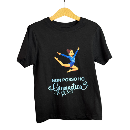 T-shirt “Non posso, ho ginnastica” – Manga ginnasta salto elegante